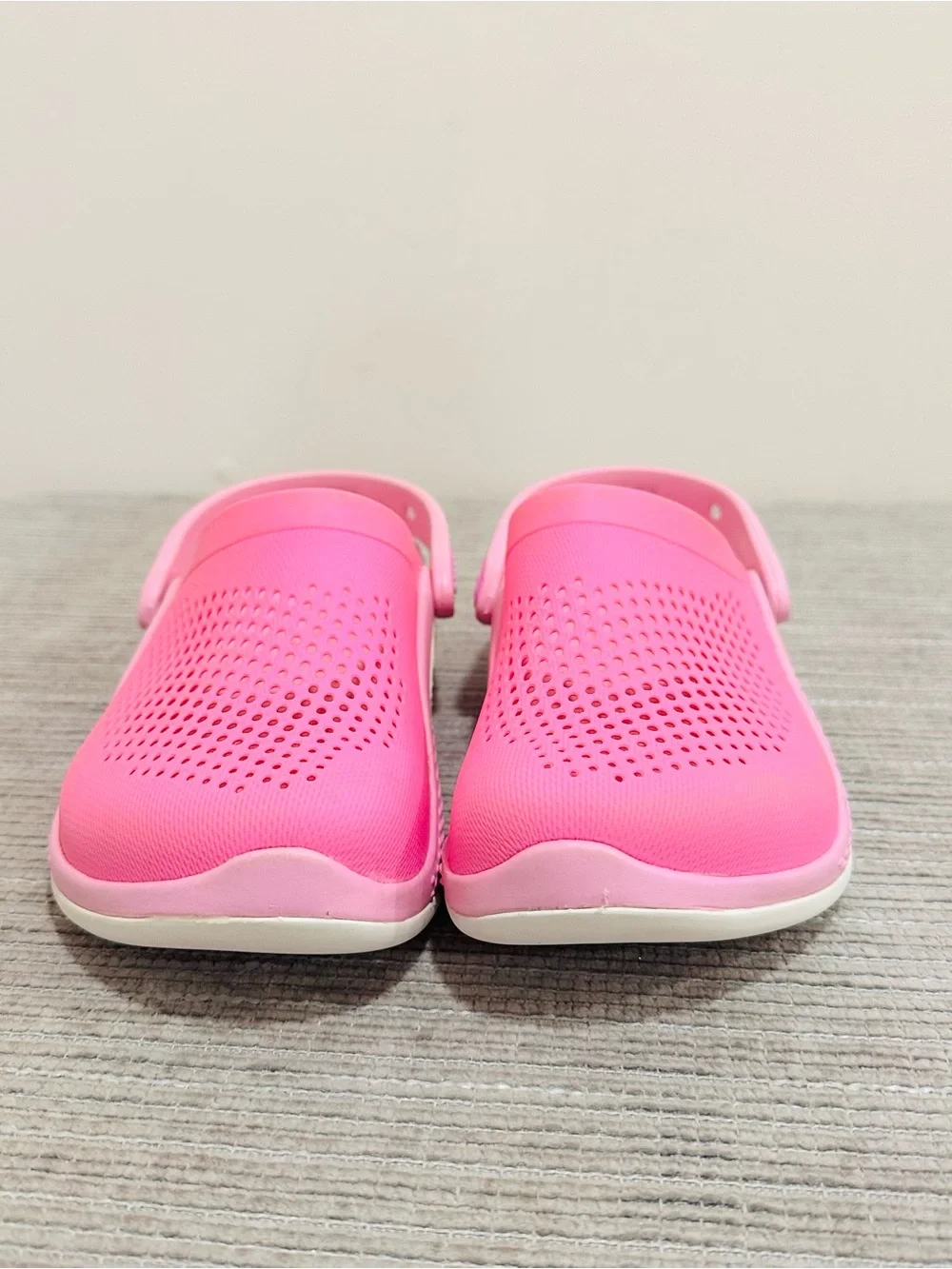 Crocs LiteRide 360 Clog Kids J4 Taffy Pink Synthetic Sandals Shoes 207021 EU 36